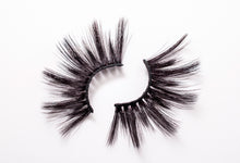Load image into Gallery viewer, CL 3D Max Faux Mink Lashes #28 (4 Pack)